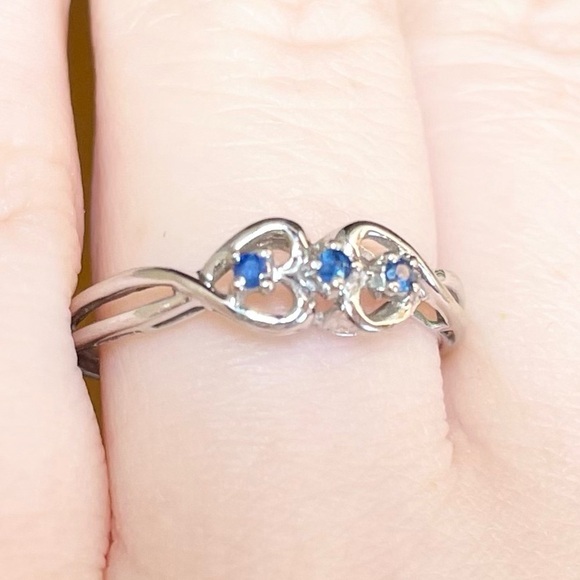 Jewelry - 14k solid white gold filigree blue sapphire triplet double heart stateme…